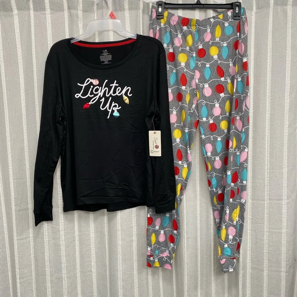 Lighten Up T-Shirt PJ Set Sleep‎ Set Holiday Christmas Lights Size Small - NWT